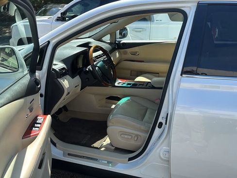 Used 2010 Lexus RX 350 2WD image 16