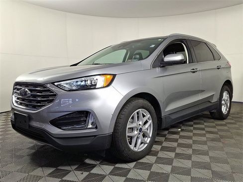 Used 2022 Ford Edge SEL w/ Convenience Package image 6