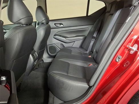 Used 2023 Nissan Altima 2.5 SL image 11