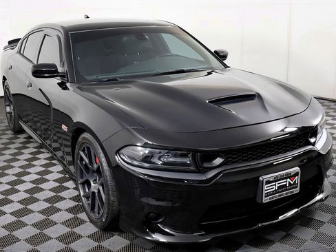 Used 2016 Dodge Charger R/T Scat Pack image 5