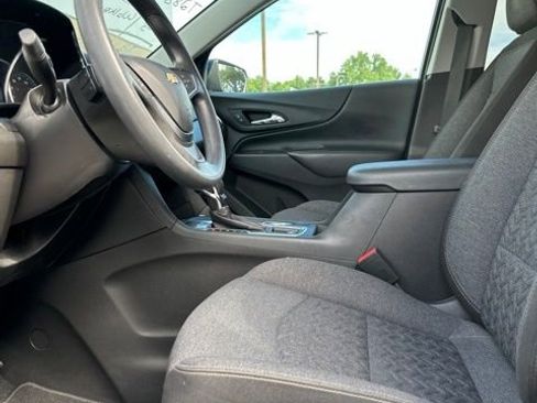 Used 2022 Chevrolet Equinox LT FWD image 11