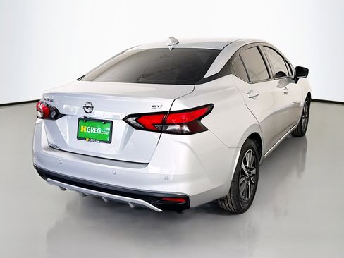 Used 2021 Nissan Versa SV image 10