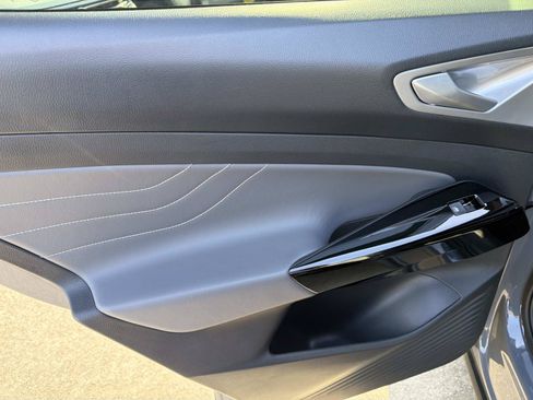 Certified 2023 Volkswagen ID.4 Pro S RWD image 9