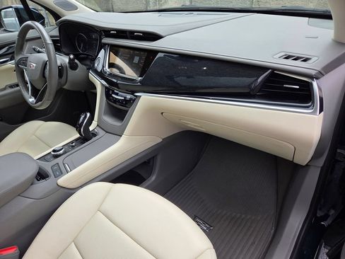 Used 2024 Cadillac XT6 Premium Luxury AWD/4WD image 32
