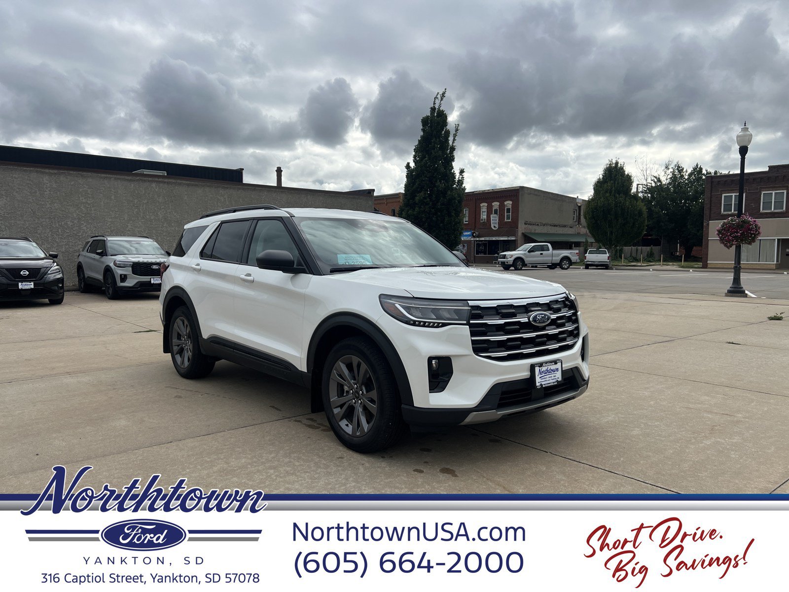 Used 2026 Ford Explorer Active w/ Active Comfort Package AWD/4WD image 4