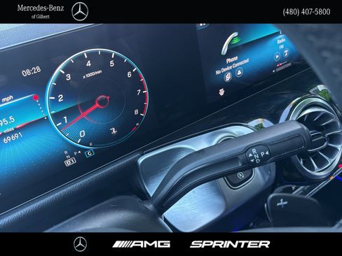Used 2022 Mercedes-Benz GLB 250 image 27