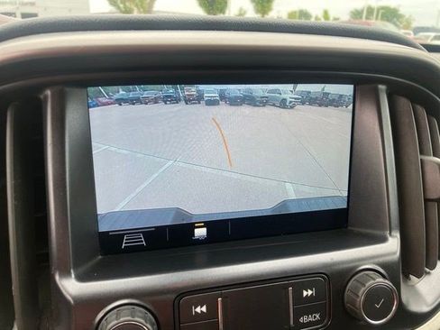 Used 2021 Chevrolet Colorado Z71 AWD/4WD image 20
