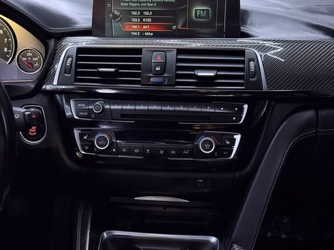 Used 2017 BMW M3 RWD image 23
