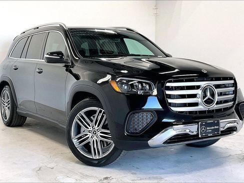 New 2026 Mercedes-Benz GLS 450 4MATIC image 1