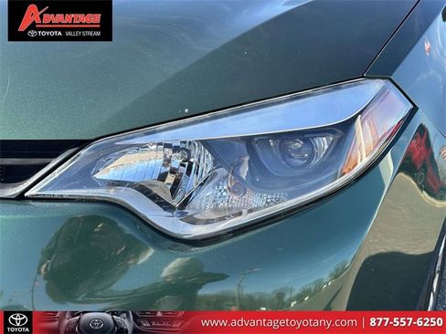 Used 2014 Toyota Corolla LE image 12