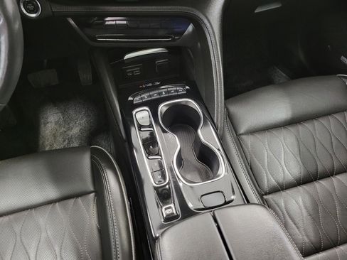 Certified 2023 Buick Envision Avenir image 24