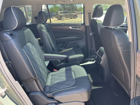 New 2026 Volkswagen Atlas SEL Premium R-Line AWD/4WD image 32