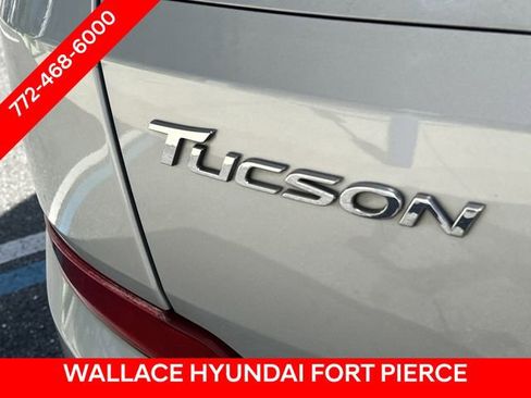 Used 2016 Hyundai Tucson SE w/ Option Group 02 FWD image 10