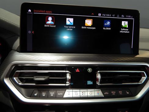 Used 2024 BMW X4 xDrive30i AWD/4WD image 32
