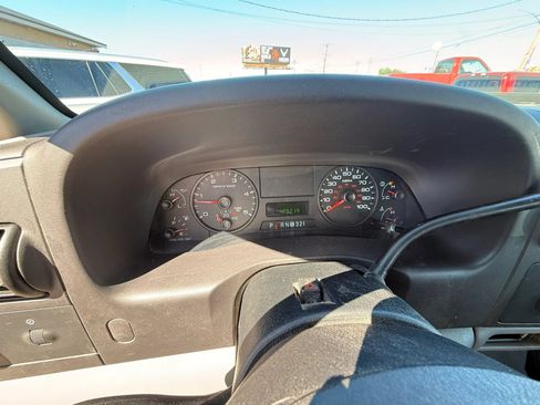 Used 2005 Ford F250 XL AWD/4WD image 11