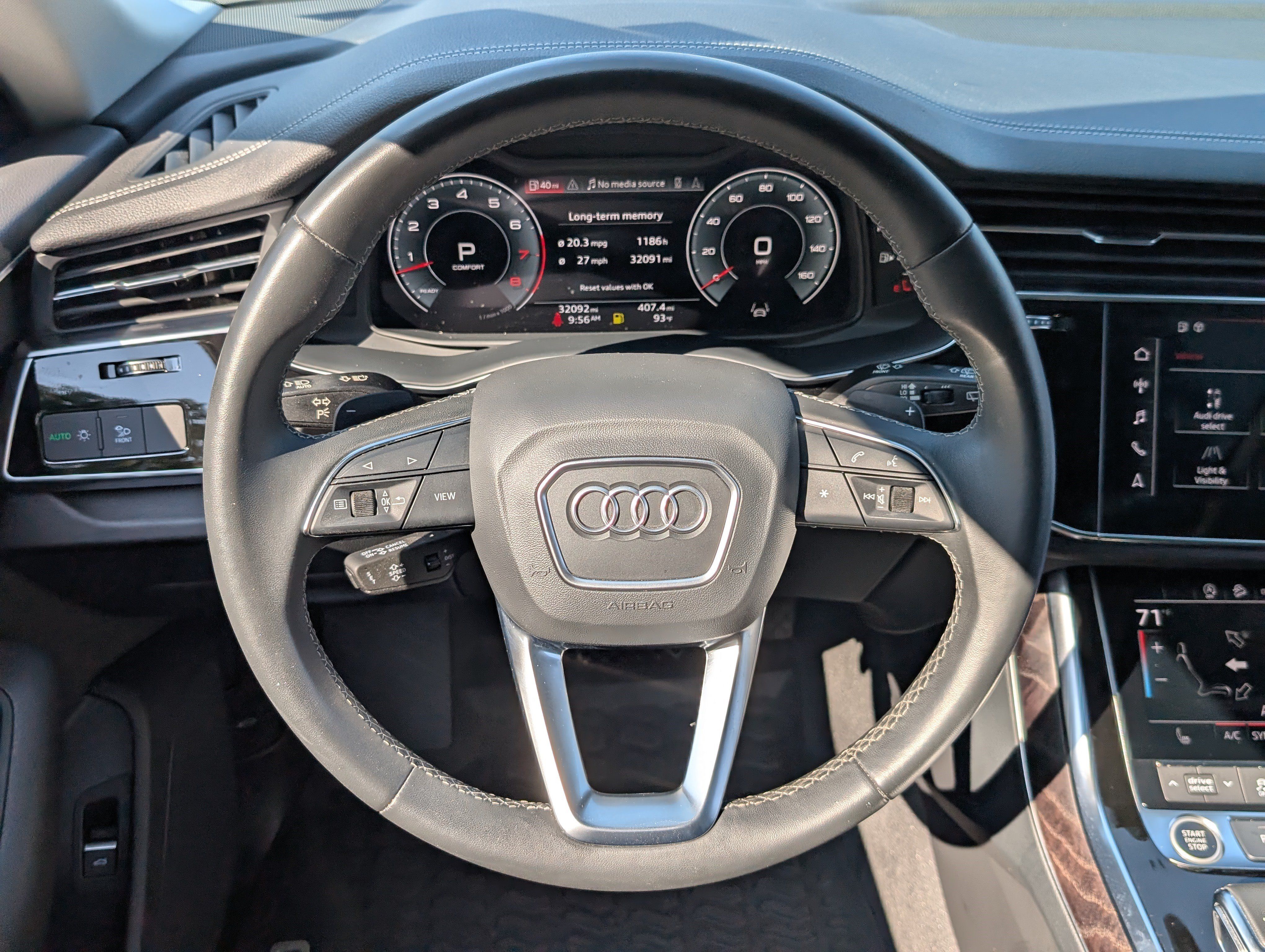 Used 2023 Audi Q8 Premium w/ Convenience Package AWD/4WD image 24