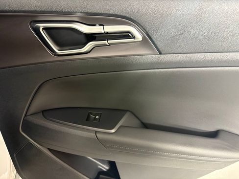 New 2026 Kia Sportage SX FWD image 15