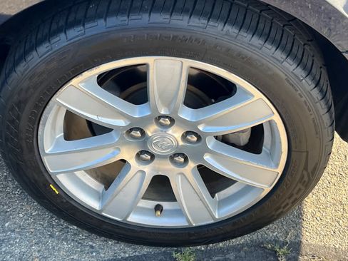 Used 2010 Buick LaCrosse CXL AWD/4WD image 22