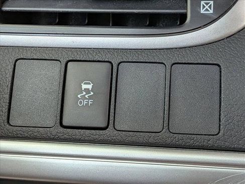 Used 2014 Toyota Camry SE image 10