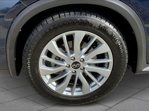 Used 2024 INFINITI QX50 Luxe image 10