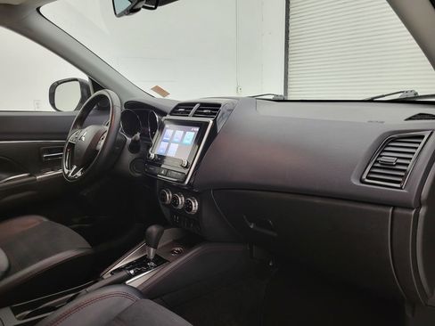 Used 2024 Mitsubishi Outlander Sport AWD image 33