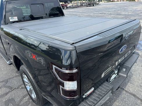 Used 2018 Ford F150 XLT w/ Equipment Group 302A Luxury AWD/4WD image 9