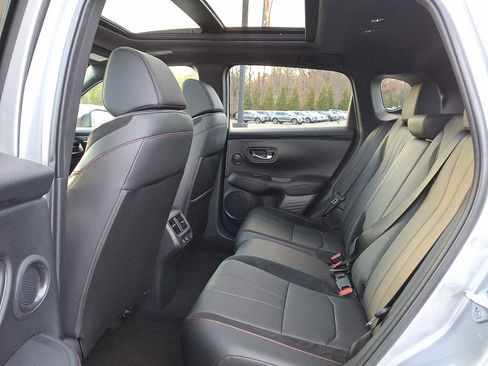 Used 2025 Acura ADX A-Spec image 11