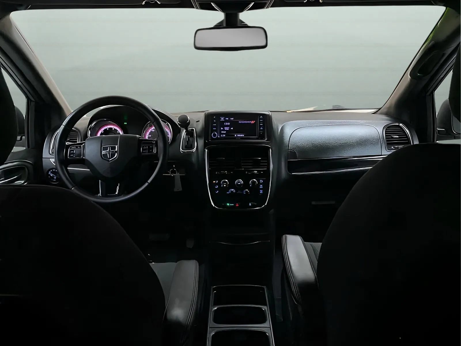 Used 2020 Dodge Grand Caravan SE FWD image 22