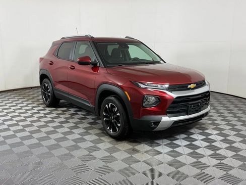 Used 2022 Chevrolet TrailBlazer LT w/ Convenience Package image 1