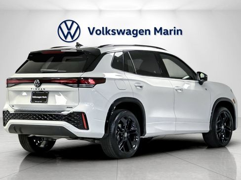 New 2026 Volkswagen Tiguan SE R-Line image 5
