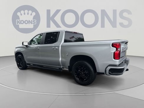 Certified 2022 Chevrolet Silverado 1500 RST w/ LPO, Blackout Package AWD/4WD image 4