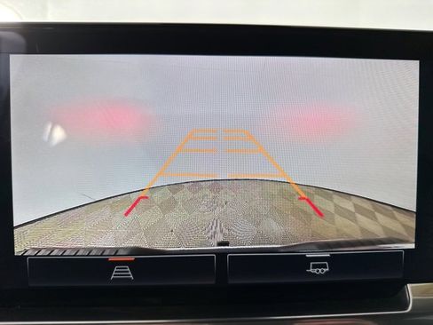 Used 2022 GMC Sierra 1500 Elevation image 21