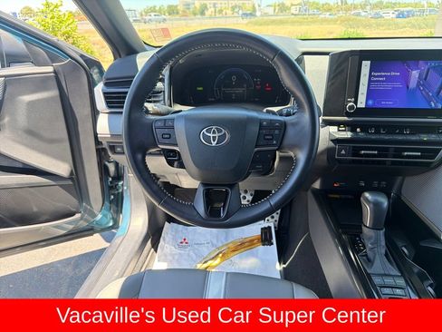 Used 2025 Toyota Camry SE w/ Convenience Package FWD image 13
