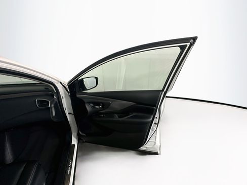 Used 2024 Nissan Murano SV w/ SV Midnight Edition Package FWD image 30