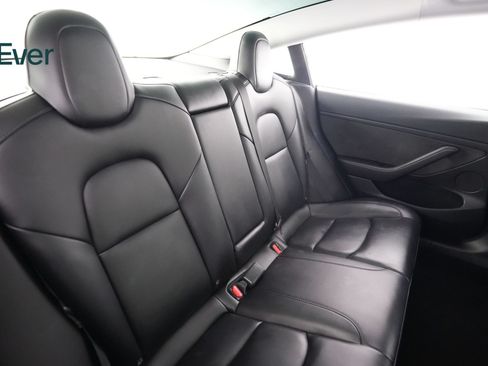 Used 2023 Tesla Model 3 Standard Range RWD image 5