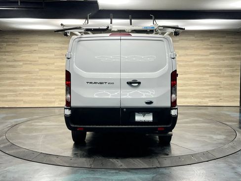 Used 2024 Ford Transit 250 Low Roof RWD image 19