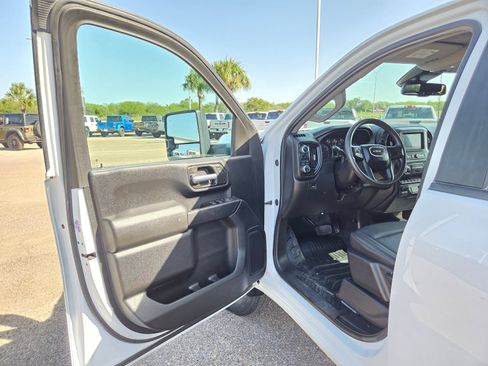 Used 2024 GMC Sierra 3500 Pro AWD/4WD image 15