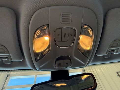 Used 2018 Jeep Compass Latitude w/ Popular Equipment Group FWD image 37