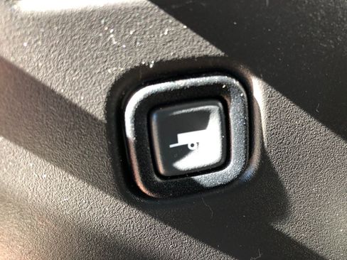 Used 2025 Chevrolet Express 2500 w/ Driver Convenience Package RWD image 29