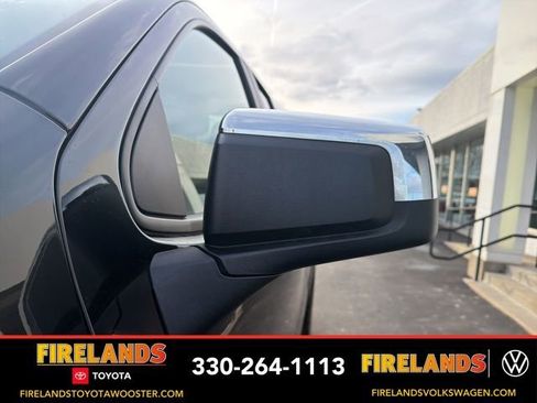 Used 2025 Chevrolet Silverado 1500 LT image 11