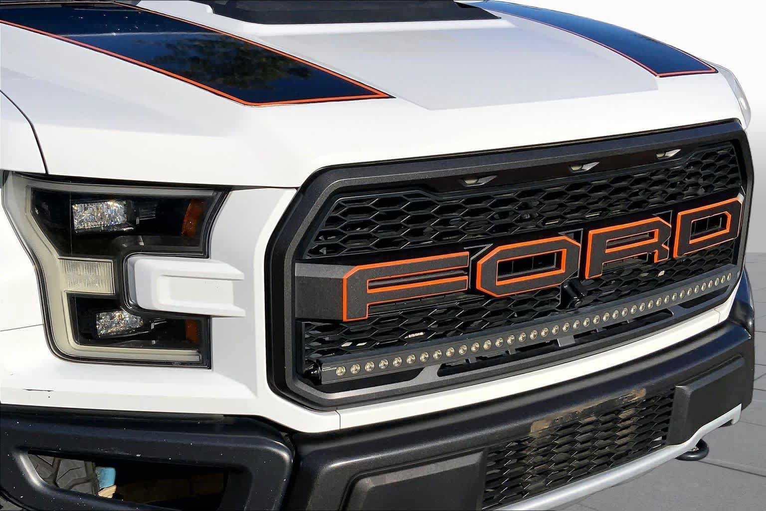 Used 2017 Ford F150 Raptor w/ Equipment Group 802A Luxury AWD/4WD image 30