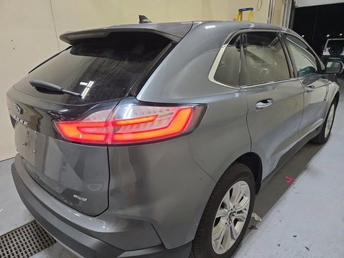 Used 2023 Ford Edge Titanium image 5