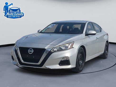 Used 2019 Nissan Altima 2.5 S FWD image 3