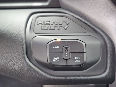 New 2026 RAM 2500 Big Horn AWD/4WD image 14