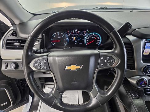 Used 2017 Chevrolet Tahoe LT w/ LT Signature Package AWD/4WD image 3