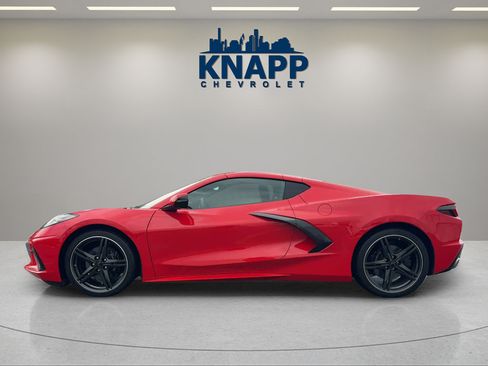 Used 2025 Chevrolet Corvette Stingray Coupe w/ 1LT RWD image 2