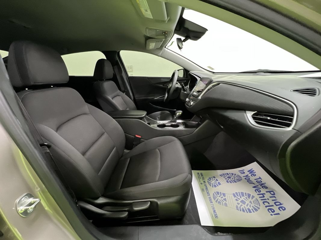 Used 2025 Chevrolet Malibu LT FWD image 29