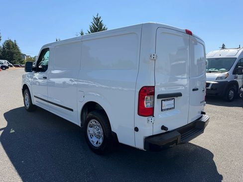 Used 2016 Nissan NV 1500 SV RWD image 5
