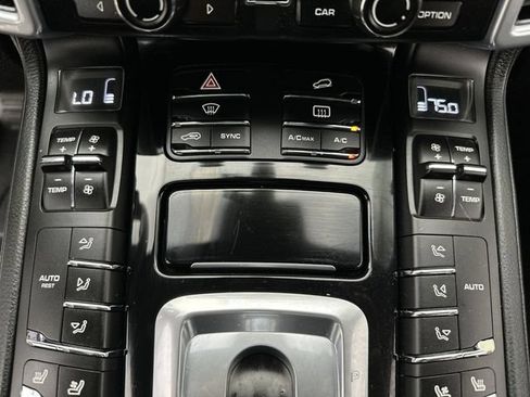 Used 2015 Porsche Cayenne Diesel AWD/4WD image 19