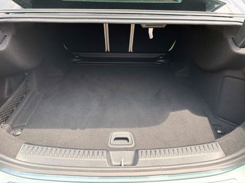 Used 2025 Mercedes-Benz E 350 Sedan image 12